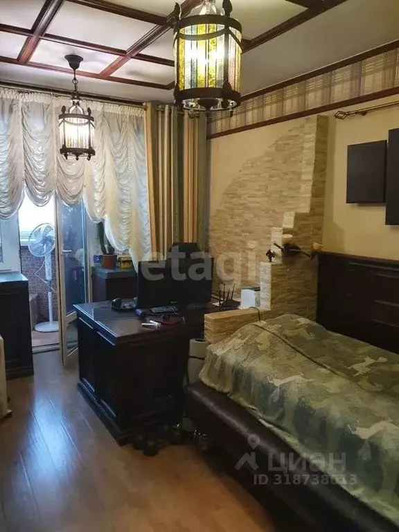 3-к кв. Свердловская область, Екатеринбург ул. Токарей, 68 (105.0 м) - Фото 0