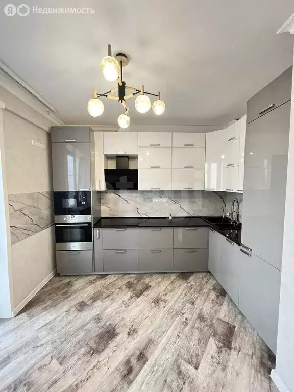 3-комнатная квартира: Липецк, улица имени Генерала Меркулова, 8 (81.8 ... - Фото 1