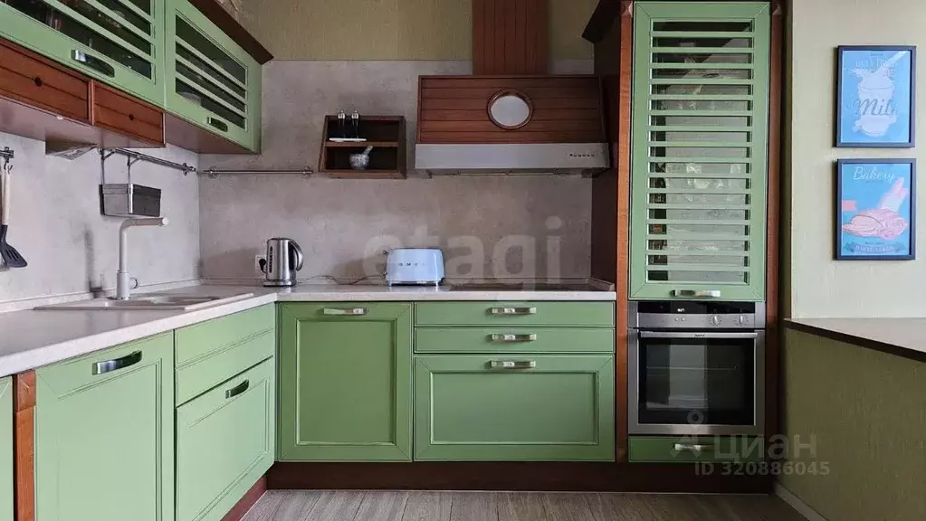 4-к кв. Ханты-Мансийский АО, Сургут ул. 30 лет Победы, 37/2 (81.0 м) - Фото 1