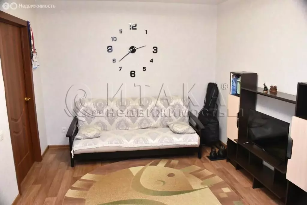 3-комнатная квартира: Санкт-Петербург, улица Белы Куна, 13к1 (57 м) - Фото 1