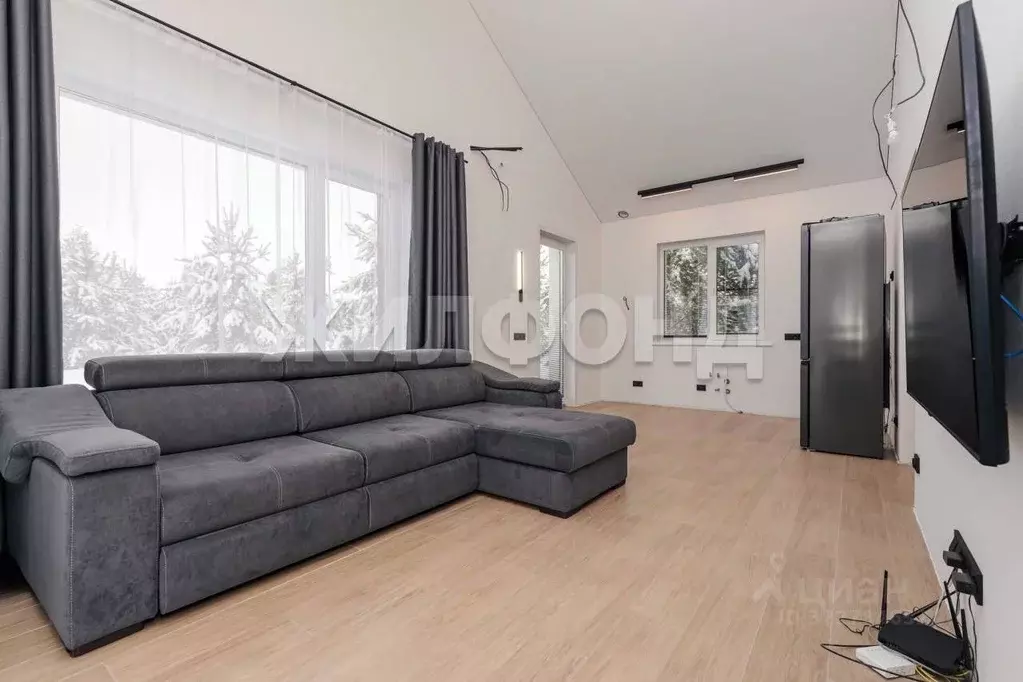 Дом в Новосибирская область, Мошковский район, пос. Октябрьский ул. ... - Фото 1