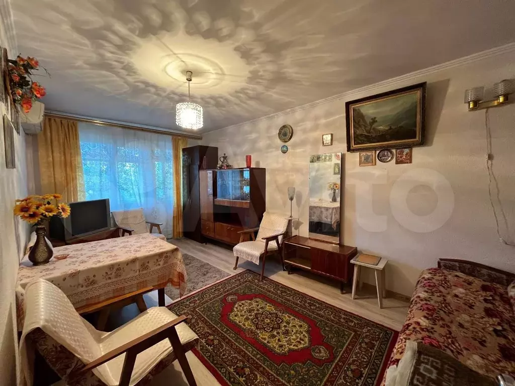 Комната 18 м в 1-к., 2/5 эт. - Фото 0