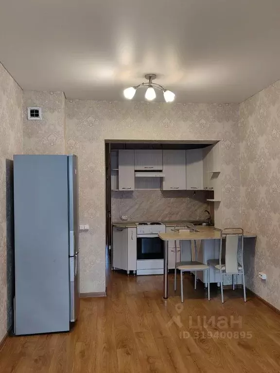 2-к кв. Хакасия, Абакан ул. Авиаторов, 2 (60.0 м) - Фото 1
