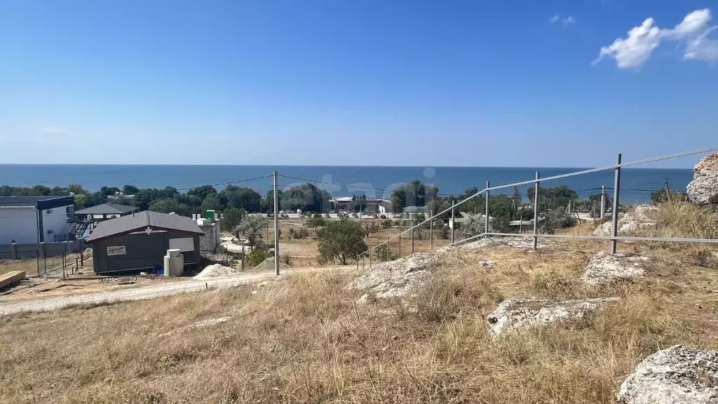 Участок в Крым, Щелкино Ленинский район, ул. Феодосийская (5.0 сот.) - Фото 1