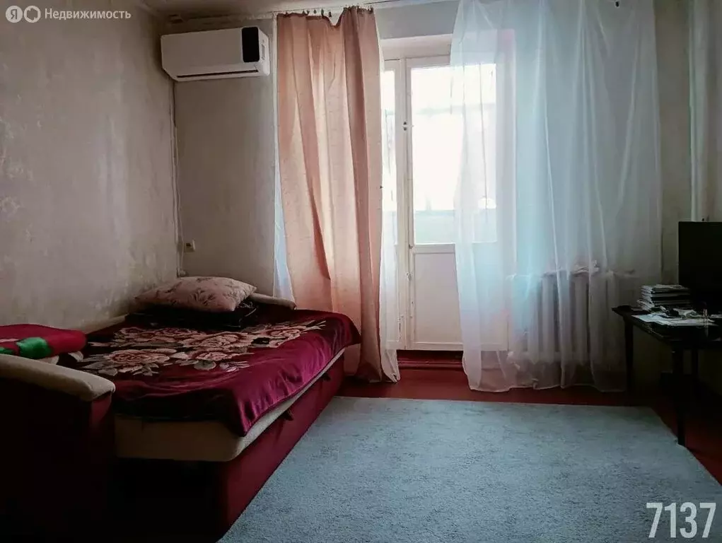 1-комнатная квартира: Аксай, улица Платова, 72 (27 м) - Фото 1