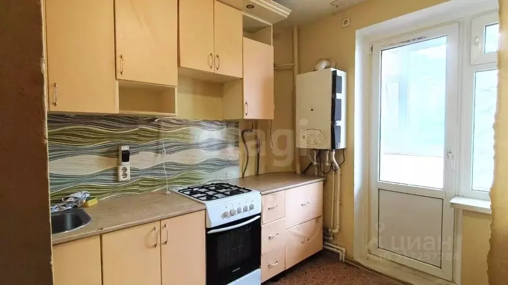 2-к кв. Белгородская область, Белгород ул. Есенина, 50а (58.1 м) - Фото 0