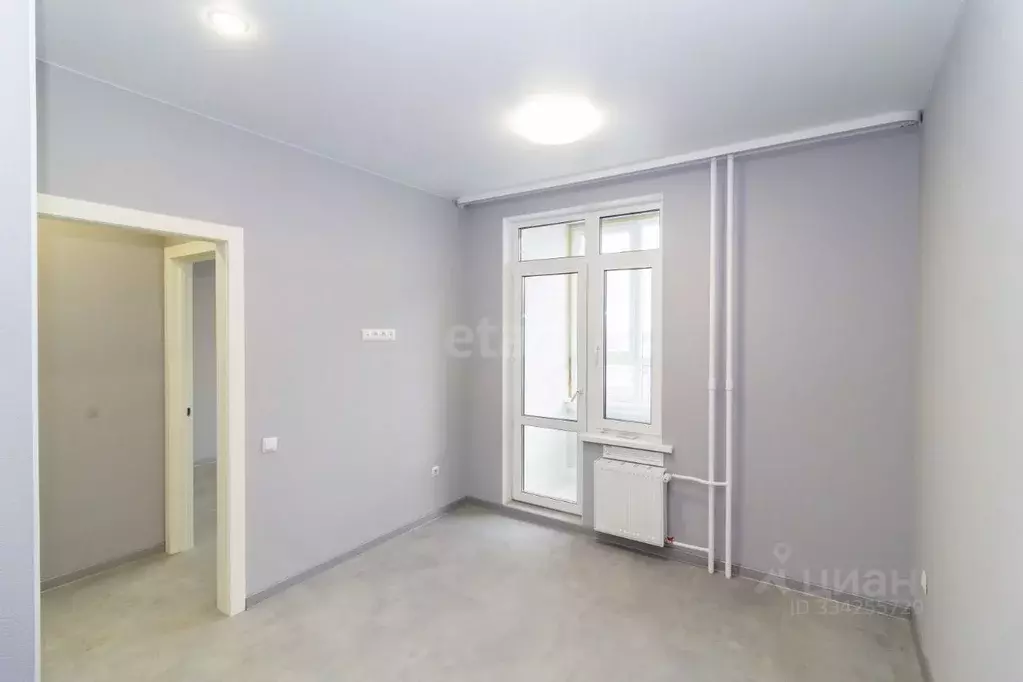 1-к кв. Тюменская область, Тюмень ул. Фармана Салманова, 23 (30.6 м) - Фото 1