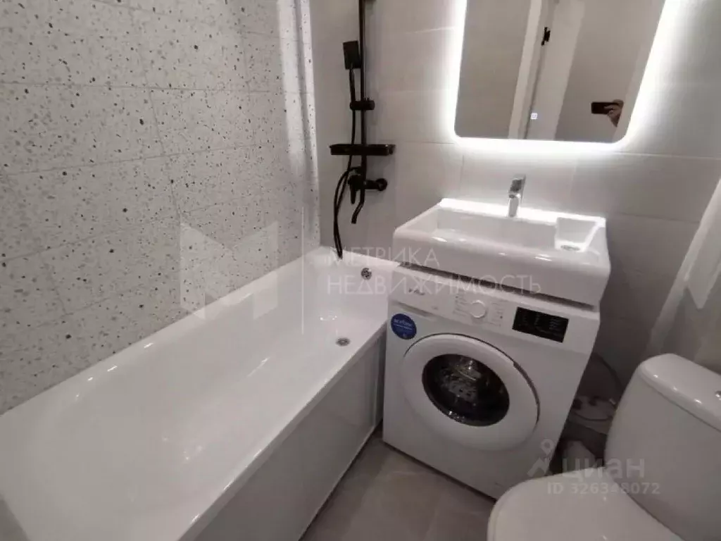 1-к кв. Тюменская область, Тюмень Олимпийская ул., 42 (28.7 м) - Фото 1