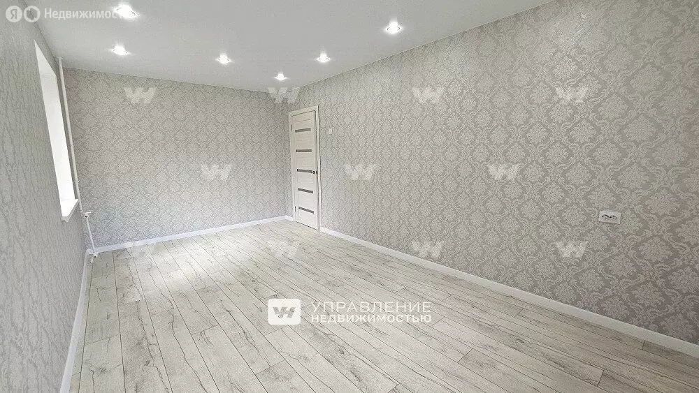 3-комнатная квартира: Южно-Сахалинск, улица Чехова, 72А (60.3 м) - Фото 0