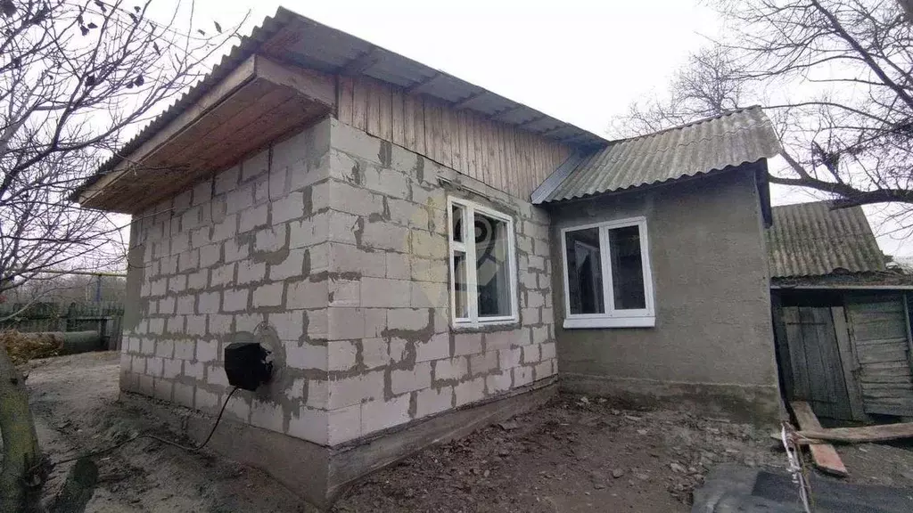 Дом в Белгородская область, Старооскольский городской округ, с. ... - Фото 1
