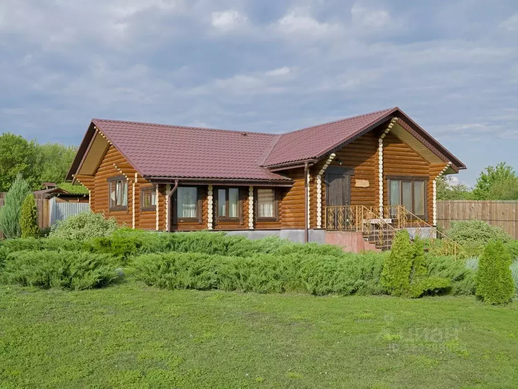 Дом в Пензенская область, Мокшанский район, Рамзайский сельсовет, с. ... - Фото 1