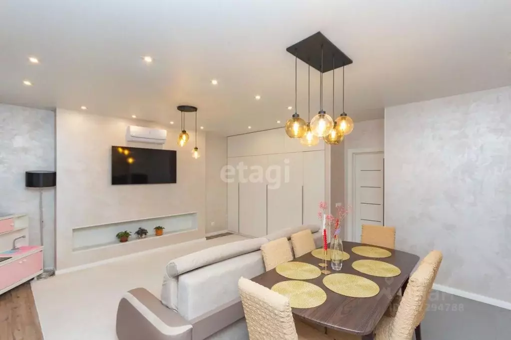 2-к кв. Тюменская область, Тюмень Ставропольская ул., 97к3 (75.8 м) - Фото 1