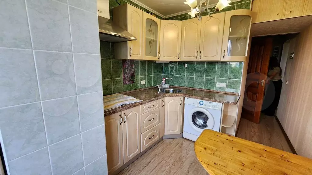 2-к. квартира, 45 м, 5/5 эт. - Фото 0