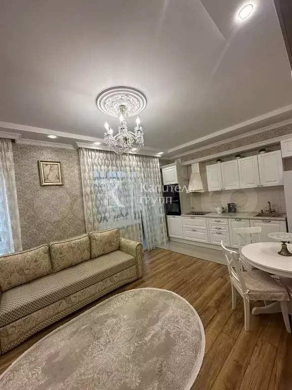 2-к. квартира, 90 м, 8/8 эт. - Фото 1