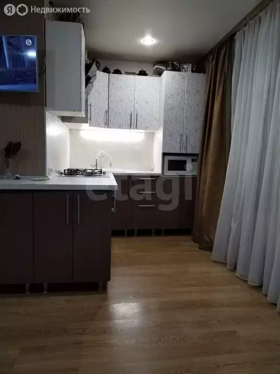 3-комнатная квартира: Чебаркуль, улица Крылова, 14 (58.4 м) - Фото 1