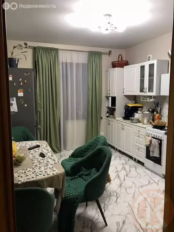 2-комнатная квартира: Симферополь, Ковыльная улица, 68 (80.1 м) - Фото 0