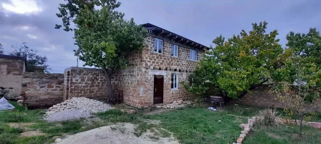 Дом в Крым, Сакский район, Суворовское с/пос, Заводское СПК ул. ... - Фото 1