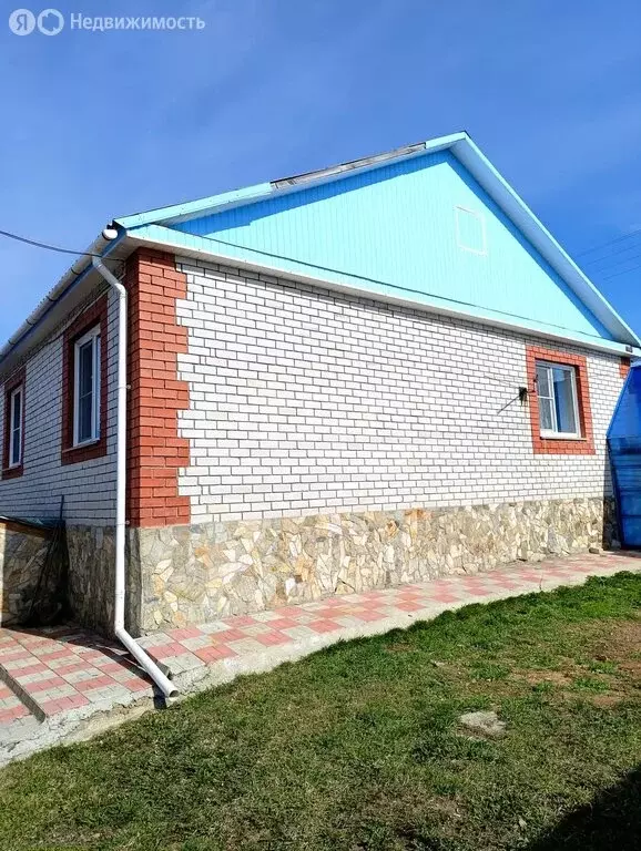Дом в посёлок Увельский, Степная улица (183 м) - Фото 1