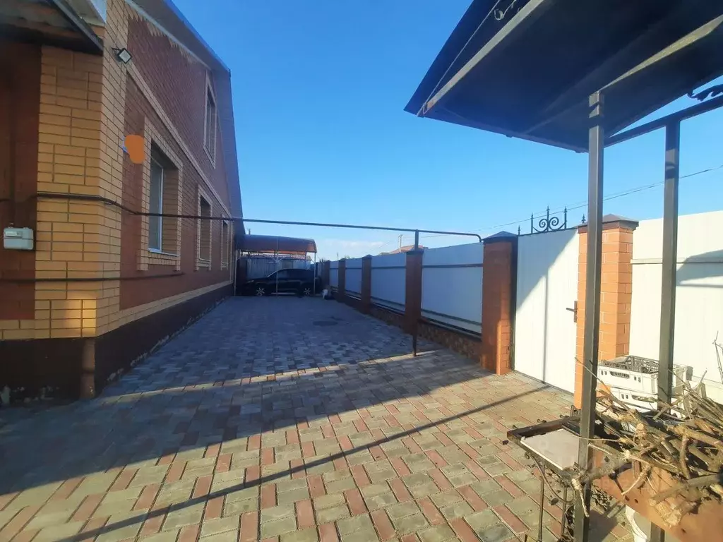 Дом в Курская область, Курский район, Новопоселеновский сельсовет, д. ... - Фото 1