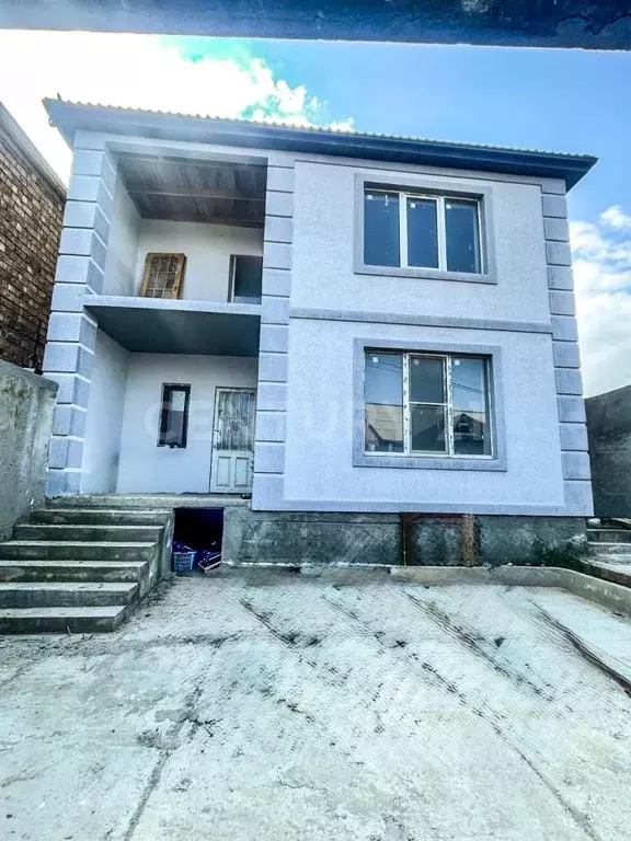 Дом в Дагестан, Махачкала пос. Новые Тарки, ул. Еловая, 41 (200 м) - Фото 1