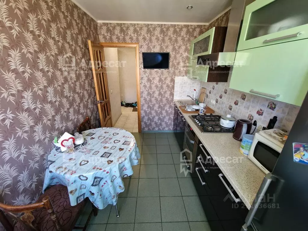 3-к кв. Волгоградская область, Волгоград ул. Рихарда Зорге, 60 (64.8 ... - Фото 0