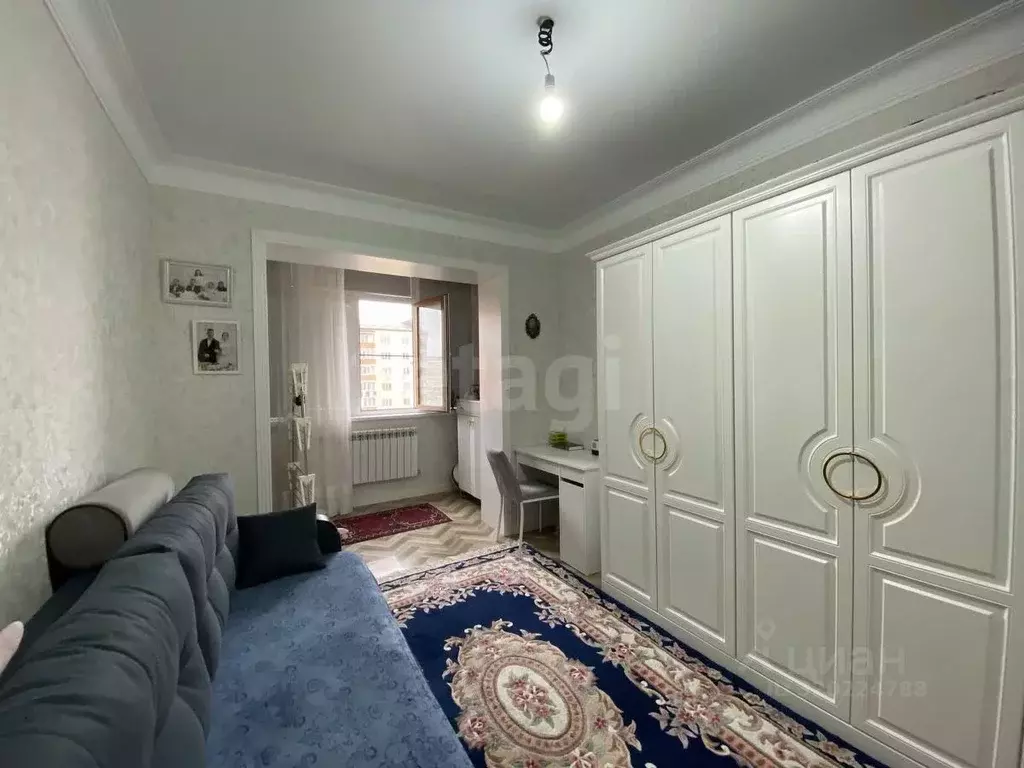 2-к кв. Дагестан, Каспийск ул. Камиля Гасанова, 8 (60.5 м) - Фото 0
