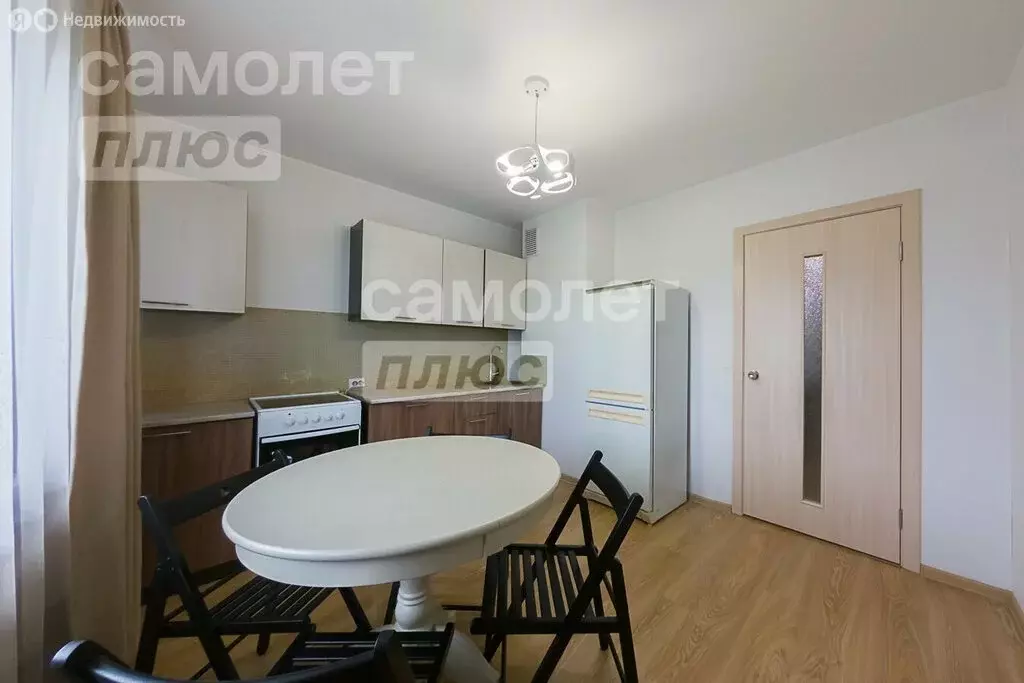 1-комнатная квартира: Екатеринбург, Рассветная улица, 6к2 (37.9 м) - Фото 1