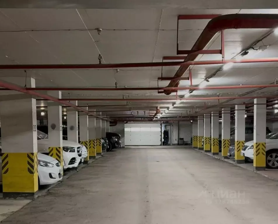 Гараж в Свердловская область, Екатеринбург ул. Красноармейская, 37 (16 ... - Фото 2