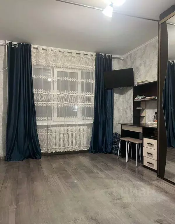 Комната Новгородская область, Великий Новгород Октябрьская ул., 40А - Фото 1