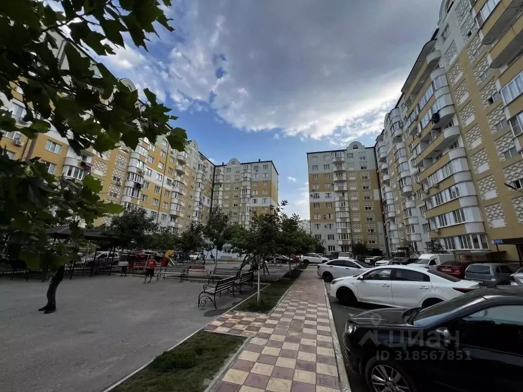 1-к кв. Дагестан, Каспийск ул. Магомедали Магомеджановa, 18 (50.0 м) - Фото 0