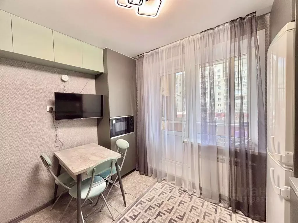 3-к кв. Курская область, Курск Станционная ул., 4 (80.0 м) - Фото 1