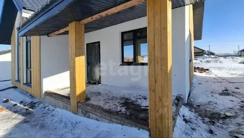 Дом в Башкортостан, Уфимский район, Дмитриевский сельсовет, д. ... - Фото 1