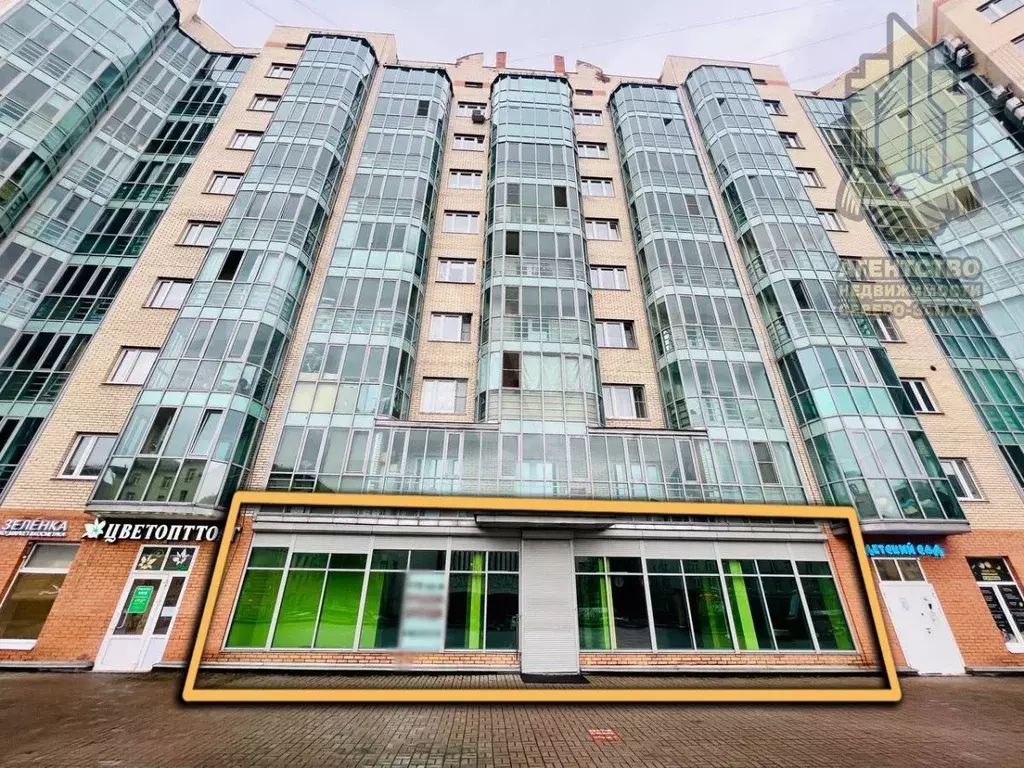 Аренда магазина с витринами, 170 м2 - Фото 1