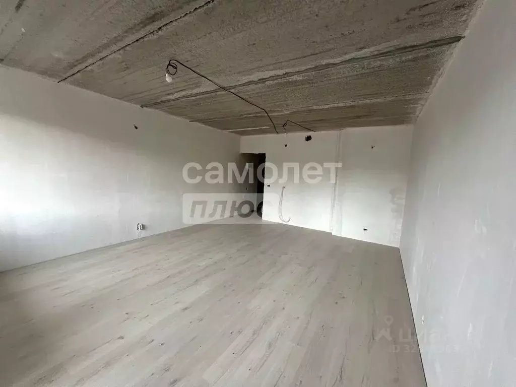 Студия Курская область, Курск ул. Энгельса, 158к1 (37.6 м) - Фото 2