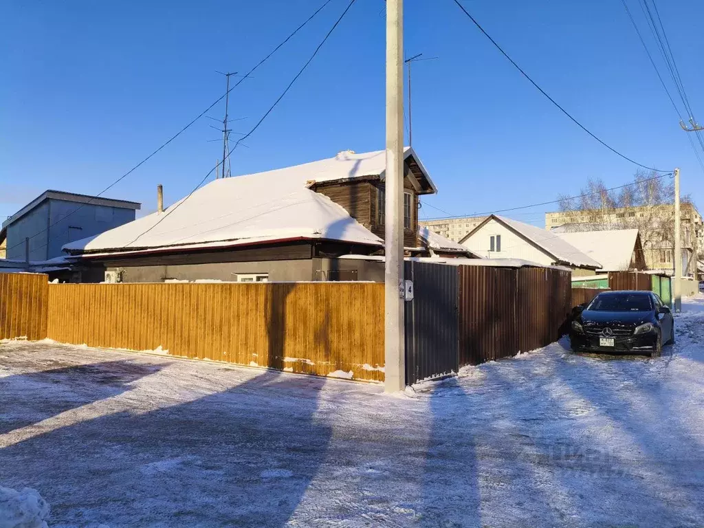 Дом в Алтайский край, Барнаул ул. Матросова, 42 (60 м) - Фото 1