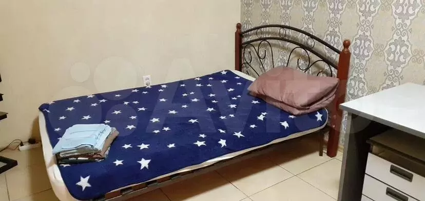 Комната 25м, 1/2эт. - Фото 0