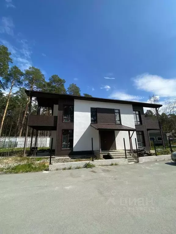 Коттедж в Свердловская область, Екатеринбург ул. Академика ... - Фото 1