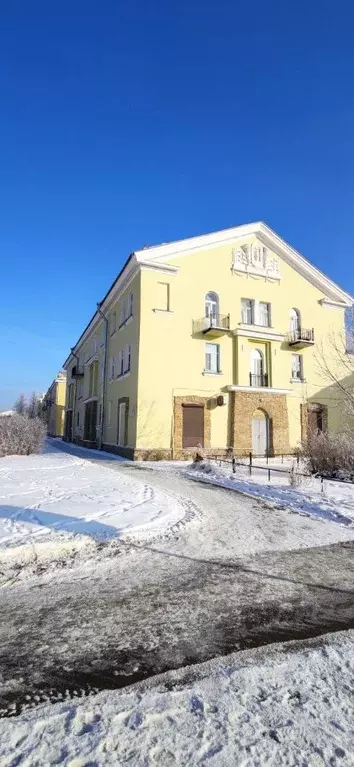 Помещение свободного назначения в Санкт-Петербург пос. Металлострой, ... - Фото 1