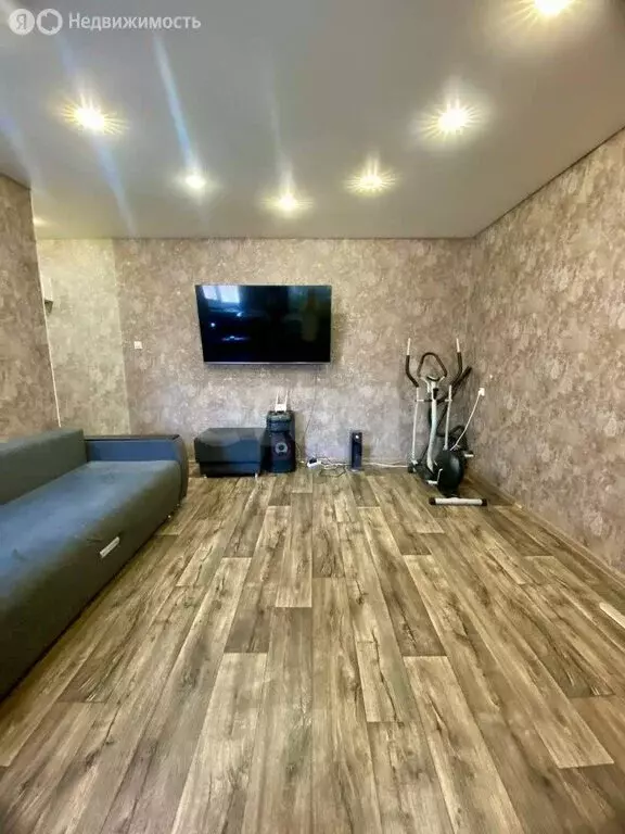 2-комнатная квартира: Ачинск, улица Лебеденко, 2 (46 м) - Фото 1