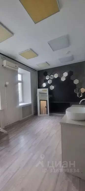 Помещение свободного назначения в Москва ул. Щепкина, 47С1 (65 м) - Фото 0