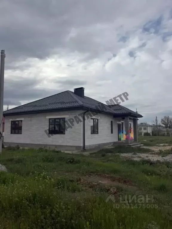 Дом в Калмыкия, Целинный район, с. Троицкое ул. Пушкина, 58 (138 м) - Фото 2