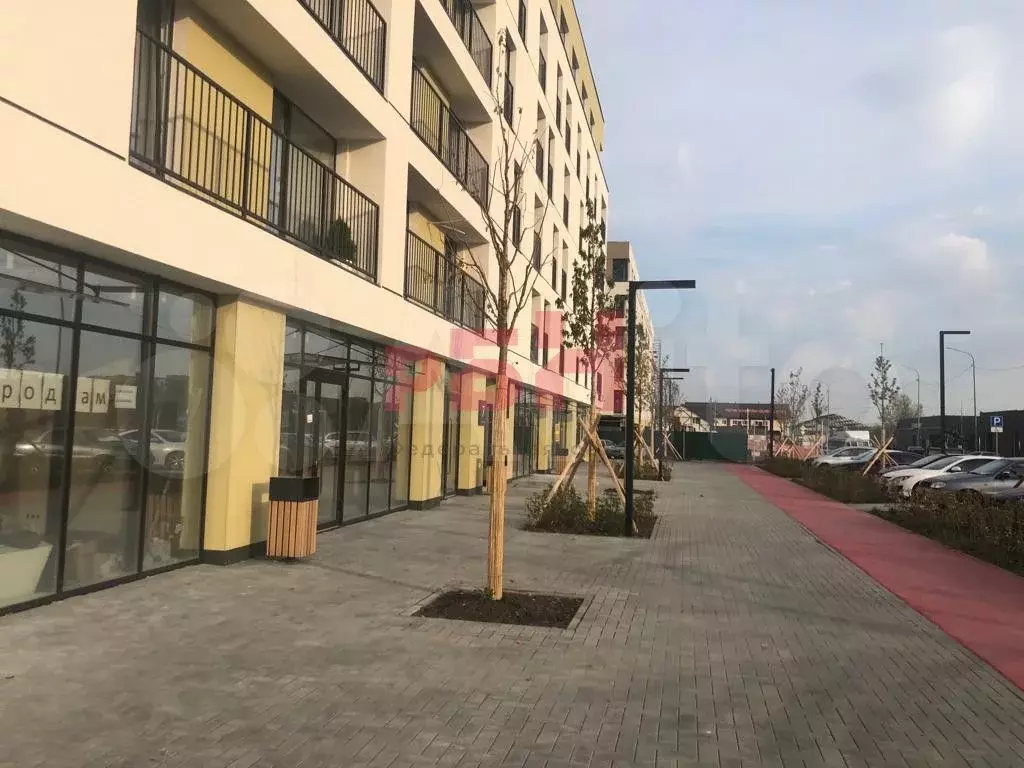 Торговое 42 М2 В видном тмн - Фото 1