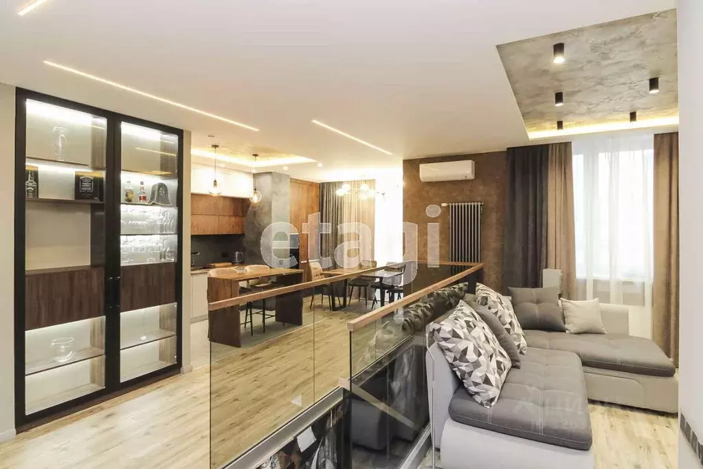 2-к кв. Тюменская область, Тюмень ул. Газовиков, 79 (115.0 м) - Фото 1