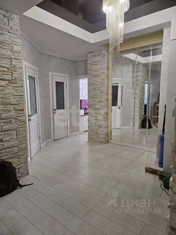 3-к кв. Калужская область, Калуга ул. Генерала Попова, 10 (103.0 м) - Фото 0