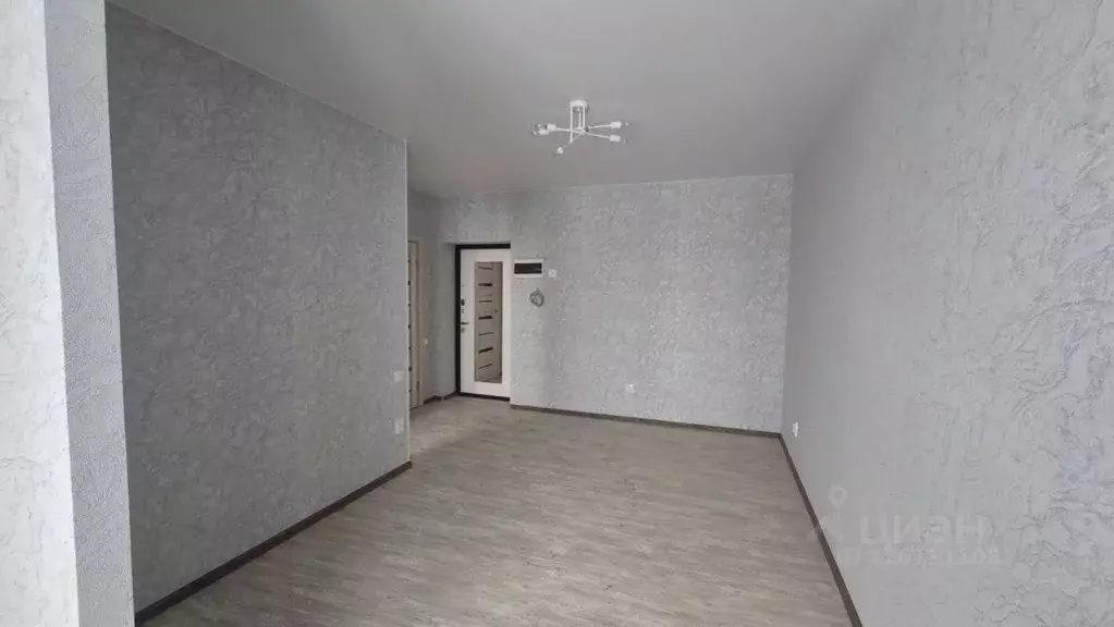 1-к кв. Волгоградская область, Волгоград ул. Тракторостроителей, 27 ... - Фото 2