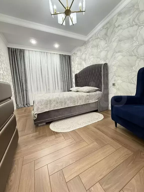 3-к. квартира, 110 м, 9/12 эт. - Фото 1