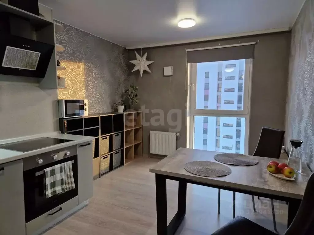2-к кв. Тюменская область, Тюмень ул. Монтажников, 61 (55.1 м) - Фото 1