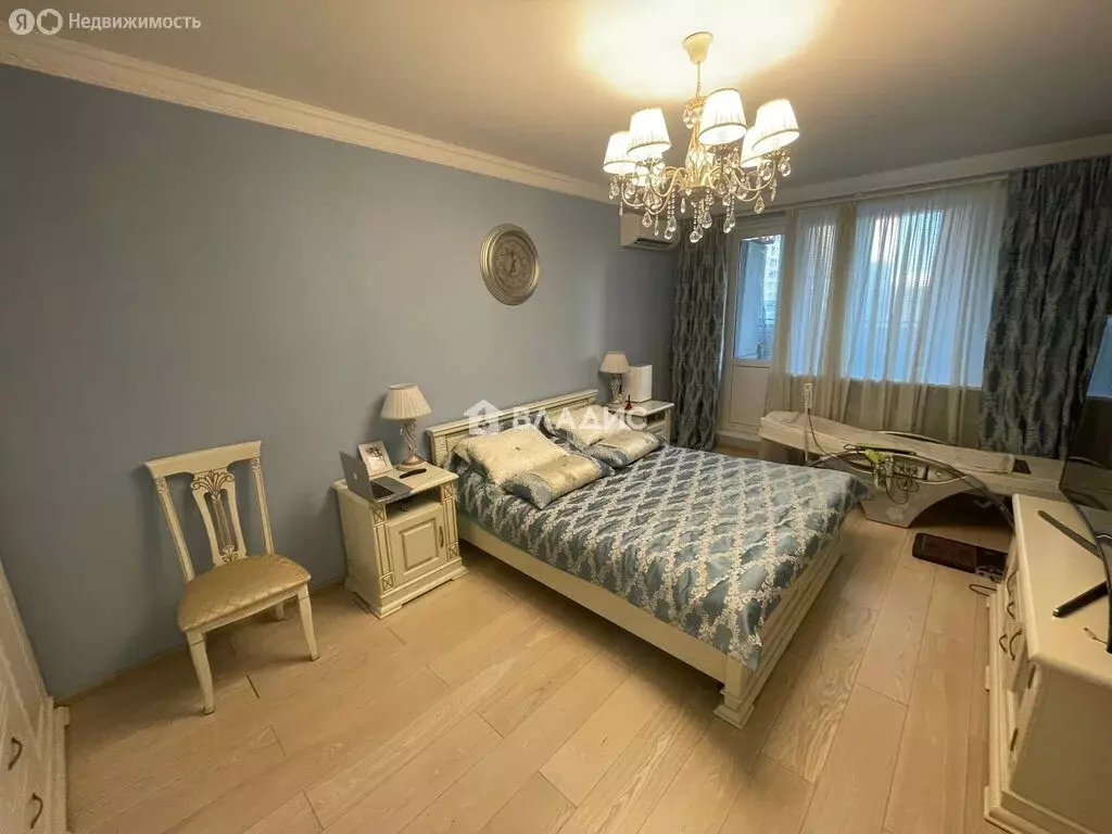 3-комнатная квартира: Москва, Никулинская улица, 31 (75 м) - Фото 1