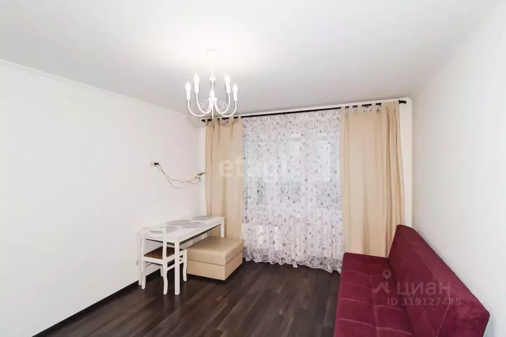 1-к кв. Тюменская область, Тюмень Кремлевская ул., 112к3 (42.0 м) - Фото 0
