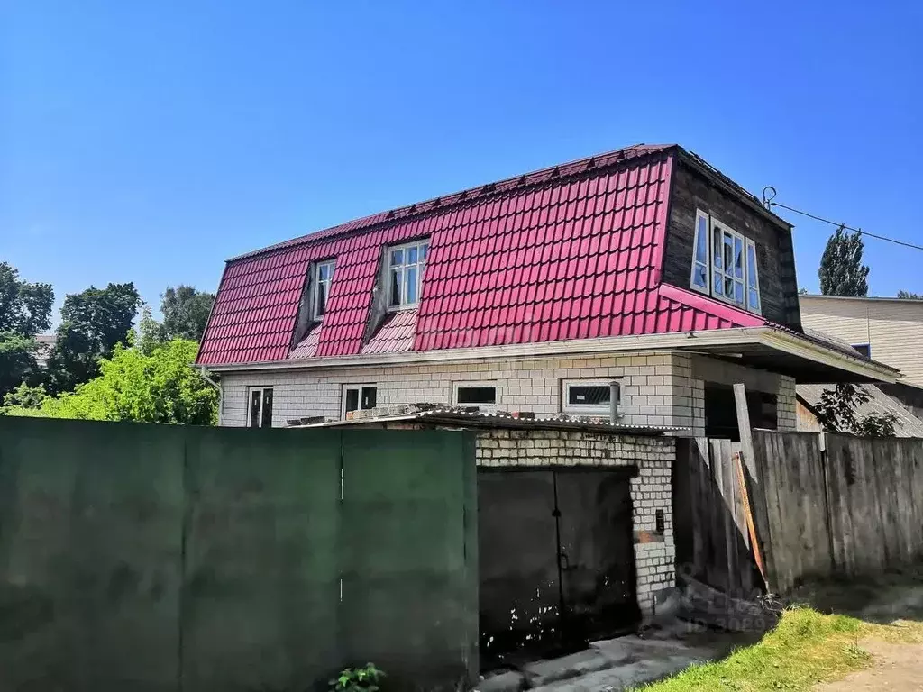 Дом в Брянская область, Брянск Подарная ул. (153 м) - Фото 1